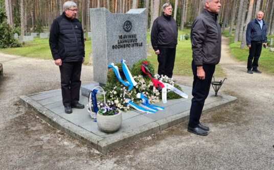 Artikkelin Eteläkarjalaisia kävi tutustumassa Viron sota-ja kulttuurihistoriaan pääkuva