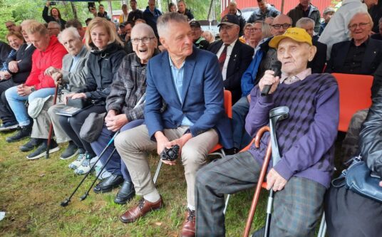 Artikkelin Kantturaniemessä Lemillä juhlittiin ja muisteltiin parakkivaruskunnan aikoja sotiemme polttopisteessä pääkuva