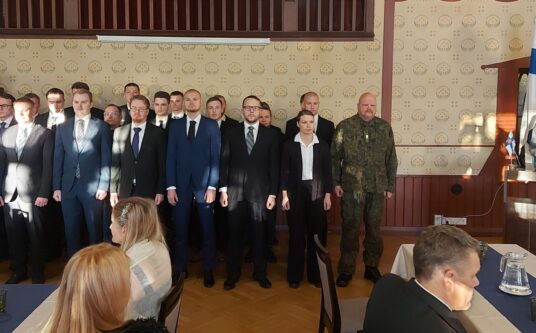 Artikkelin Ylennykset ja huomionosoitukset 6.12. pääkuva