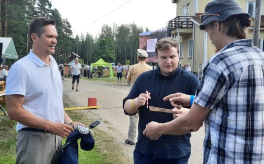 Artikkelin Miettilä Kollaus: Huippuesitelmät Emil Kastehelmeltä ja Mika Aaltolalta pääkuva