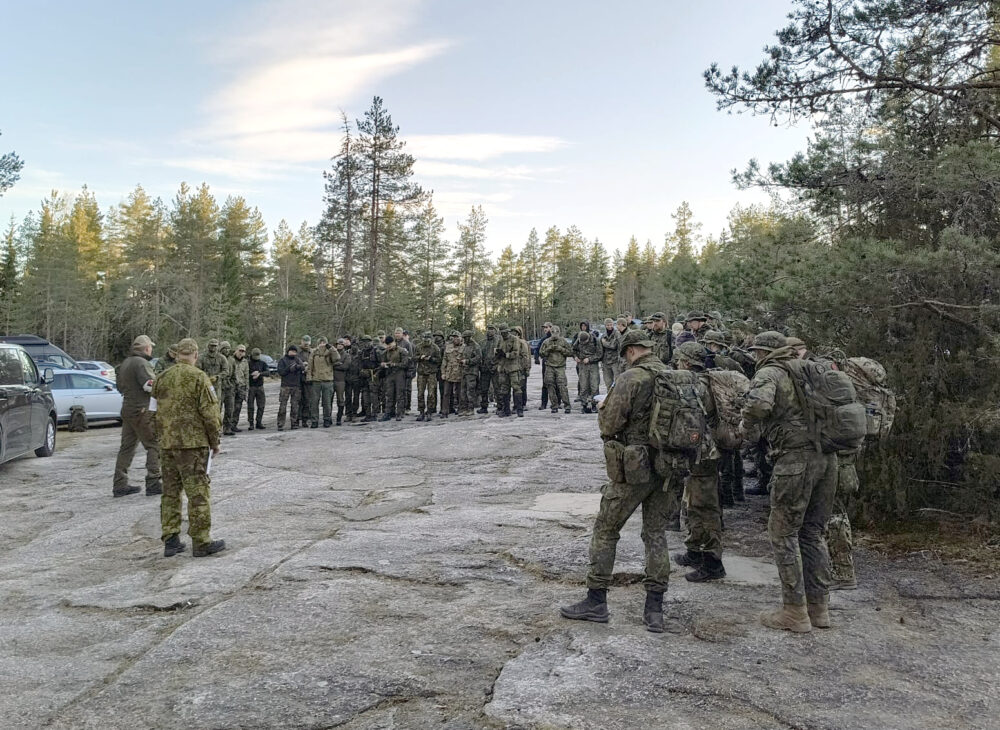 Artikkelin Parikkalassa naulattiin tammenlehvän lippu veteraanipäivänä pääkuva