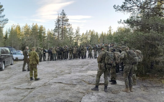 Artikkelin Etelä-Karjalan Sotilasmarssi taivallettiin vaihtelevassa kevätsäässä pääkuvake